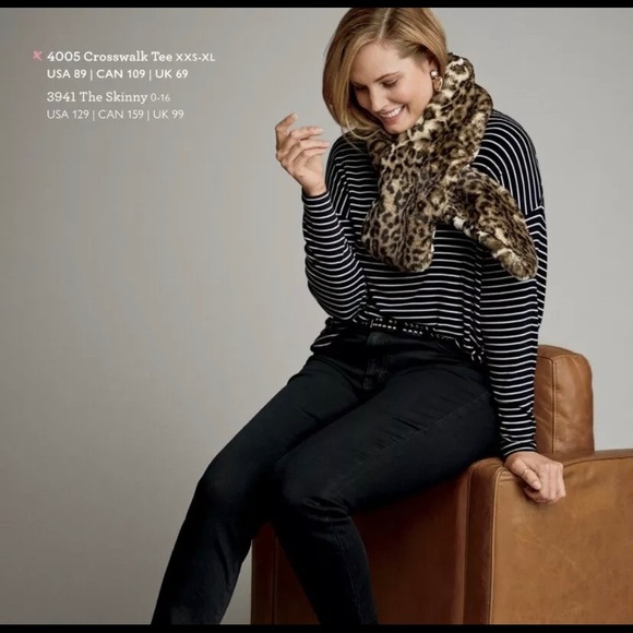 Cabi Crosswalk Top Small Black & White - Picture 2 of 5